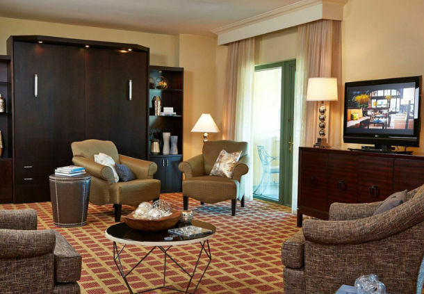 Resort World Golf Village Renaissance 4*